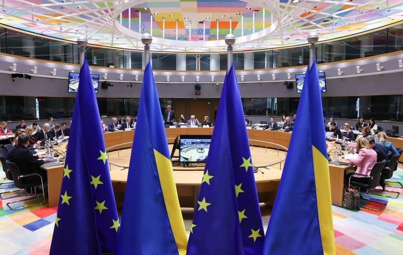 ЄС схвалив &euro;90 млрд Україні і санкції проти Росії