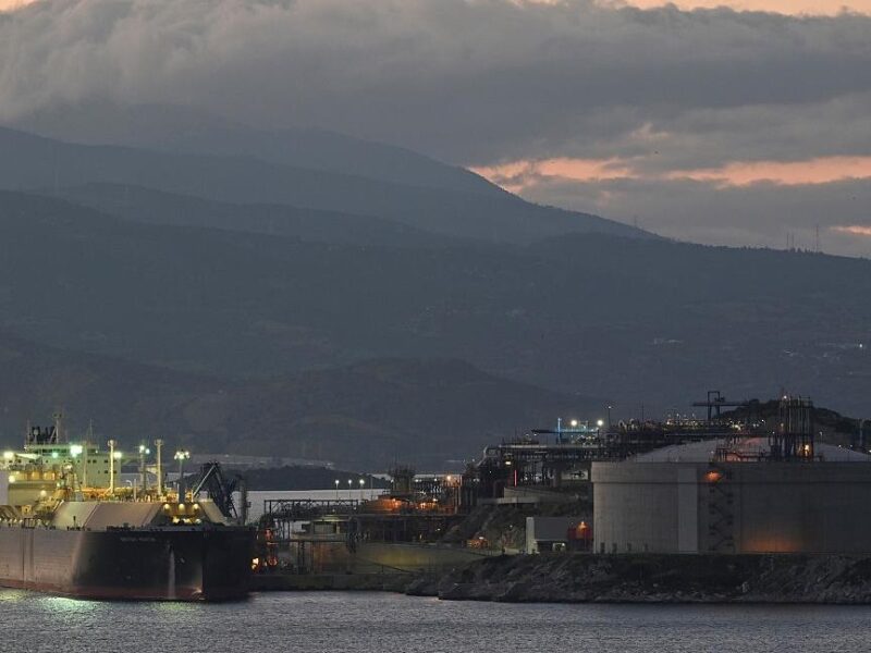 Європа вводить заборону на імпорт російського СПГ