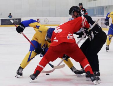 Юніори України обіграли збірну Польщі з хокею