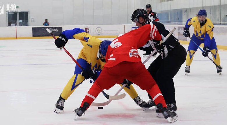 Юніори України обіграли збірну Польщі з хокею