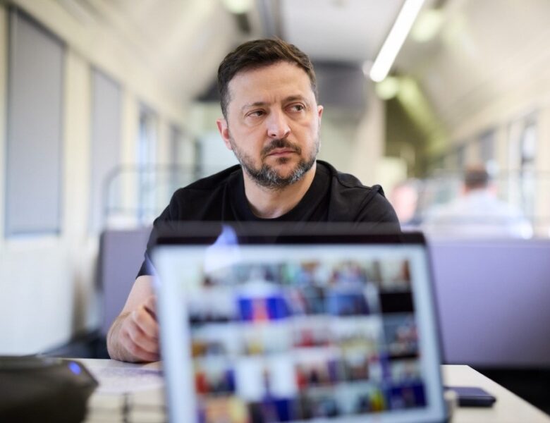 Зеленський допустив, що РФ готується до загальної мобілізації