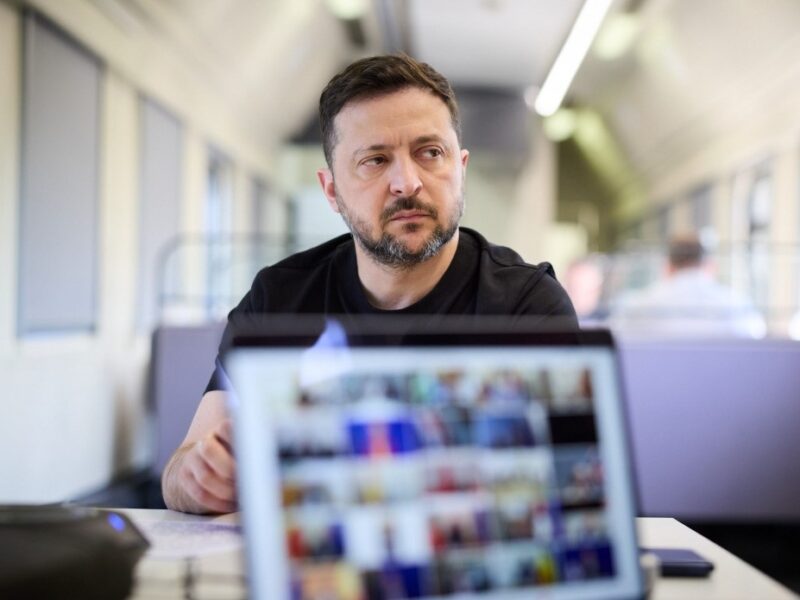 Зеленський допустив, що РФ готується до загальної мобілізації