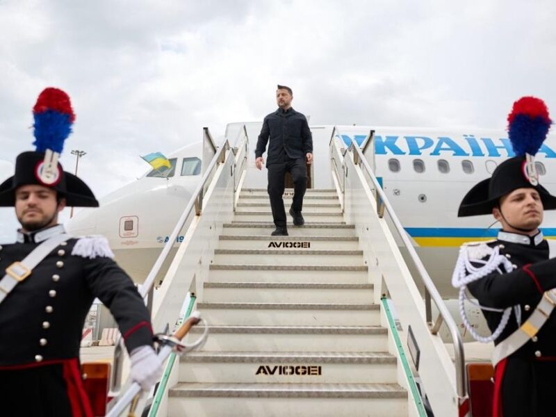 Зеленський прибув з візитом до Нідерландів