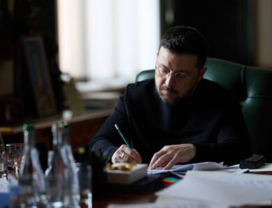 Зеленський та Стармер обговорили комунікацію з представниками США