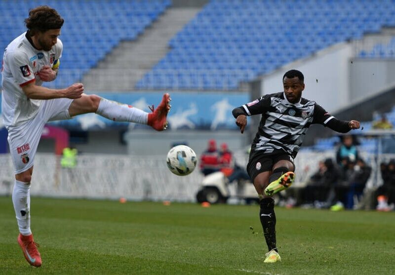 Зоря впевнено обіграла Верес