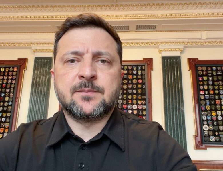 Звернення Володимира Зеленського наприкінці 1556-го дня війни