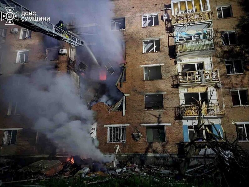 На Сумщині ворог наніс удари по житловому сектору