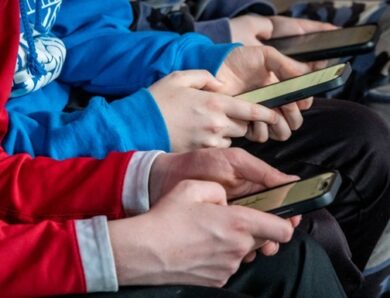 АМКУ заявив про маніпуляції операторів щодо “безлімітного інтернету”