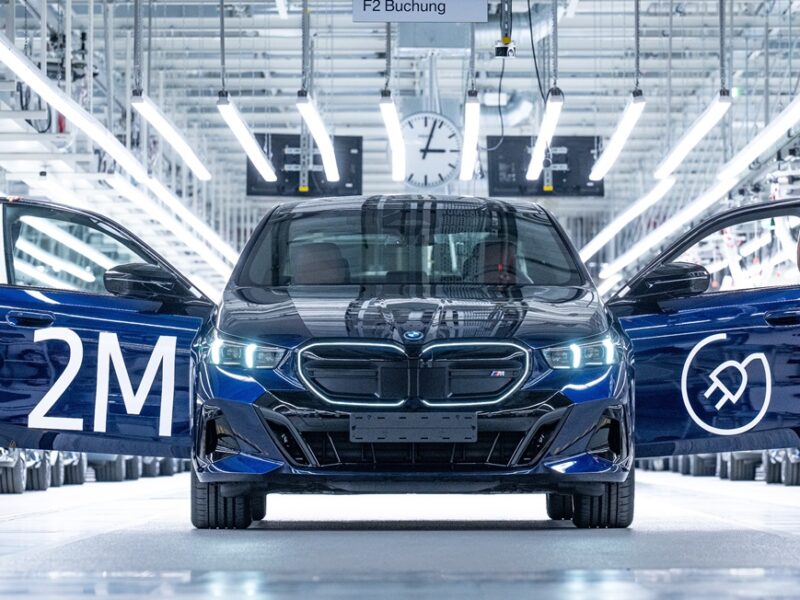 BMW випустила двохмільйонний електромобіль