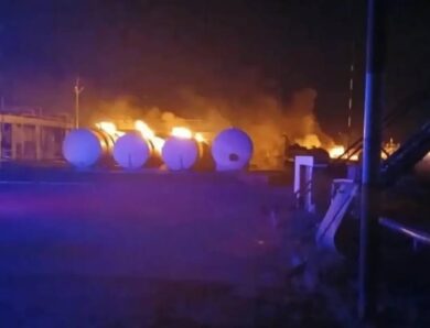 Другий випадок за місяць: у Башкортостані загорілася нафтобаза