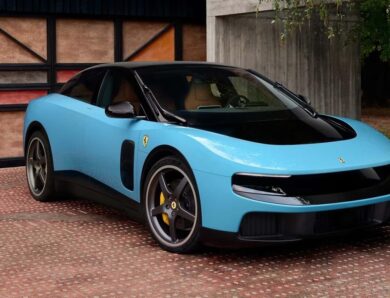 Ferrari представила свій перший електромобіль