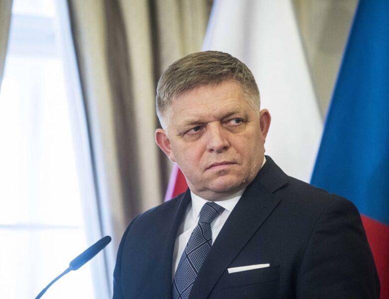 Фіцо боїться повторити долю Орбана