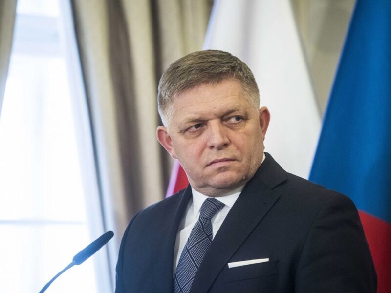 Фіцо боїться повторити долю Орбана