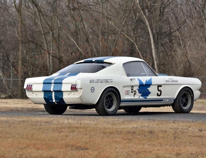 Ford Mustang 60-х продали на аукціоні майже за 4 мільйони доларів