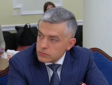 Голова наглядової ради Сенс Банку вийшов у тимчасову відставку