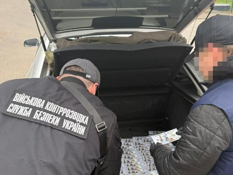 Гроші за відстрочку: на Львівщині військовий оформлював фіктивні документи