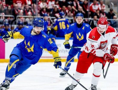 Хокеїсти України програли Польщі перший матч ЧС