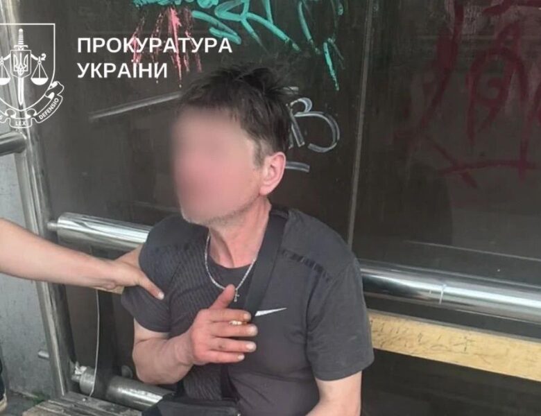 Киянин розбещував дитину у вбиральні лікарні