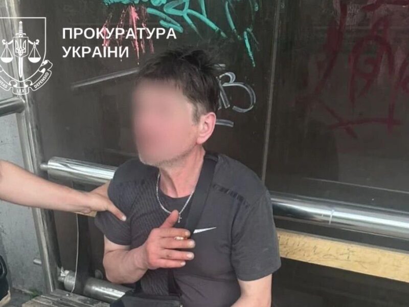 Киянин розбещував дитину у вбиральні лікарні