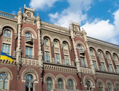 Курс гривні встановив новий антирекорд