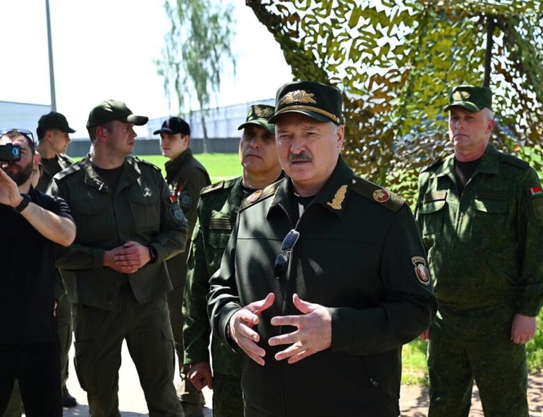 Лукашенко заявив про готовність приїхати в Україну