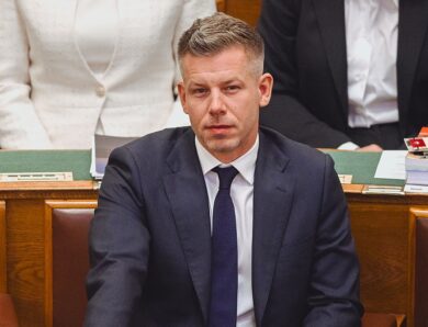 Мадяр закликав президента Угорщини піти у відставку