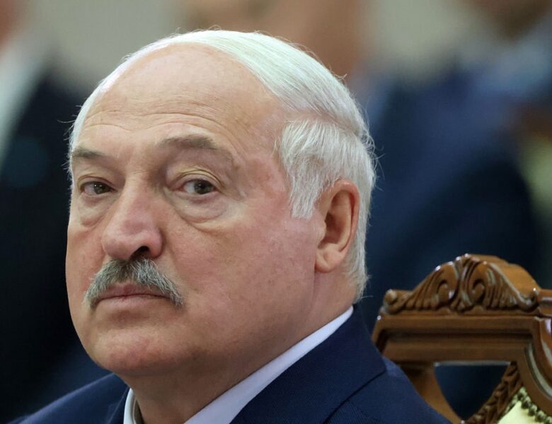 Макрон зателефонував Лукашенку вперше з 2022 року