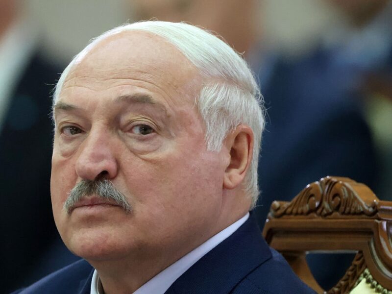 Макрон зателефонував Лукашенку вперше з 2022 року