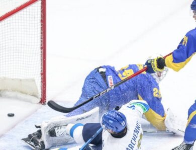 На чемпіонаті світу з хокею українці програли збірній Казахстану
