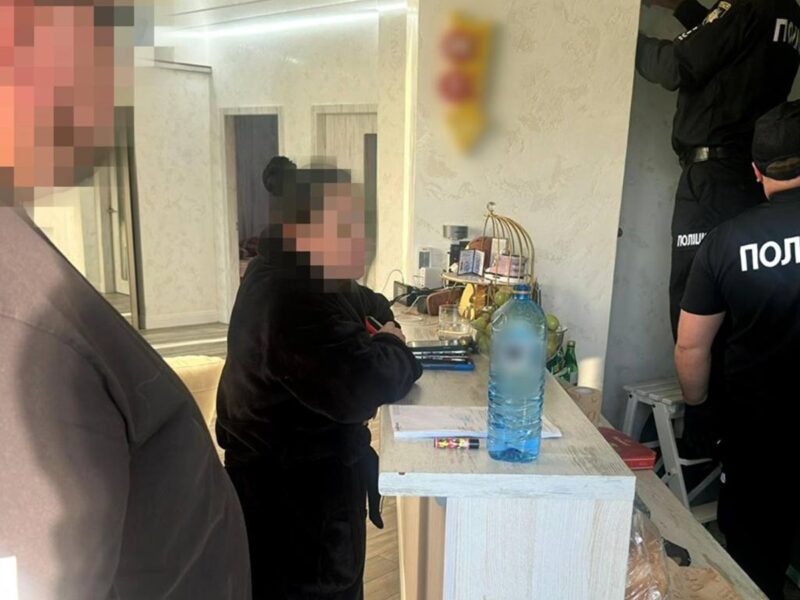 На Київщині викрили аферистів-аграріїв, які ошукували іноземців на &euro;600 000