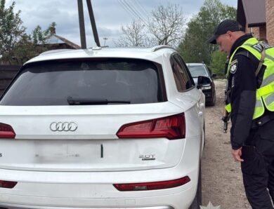 На Львівщині чоловік відкрив вогонь із рушниці по авто опонента