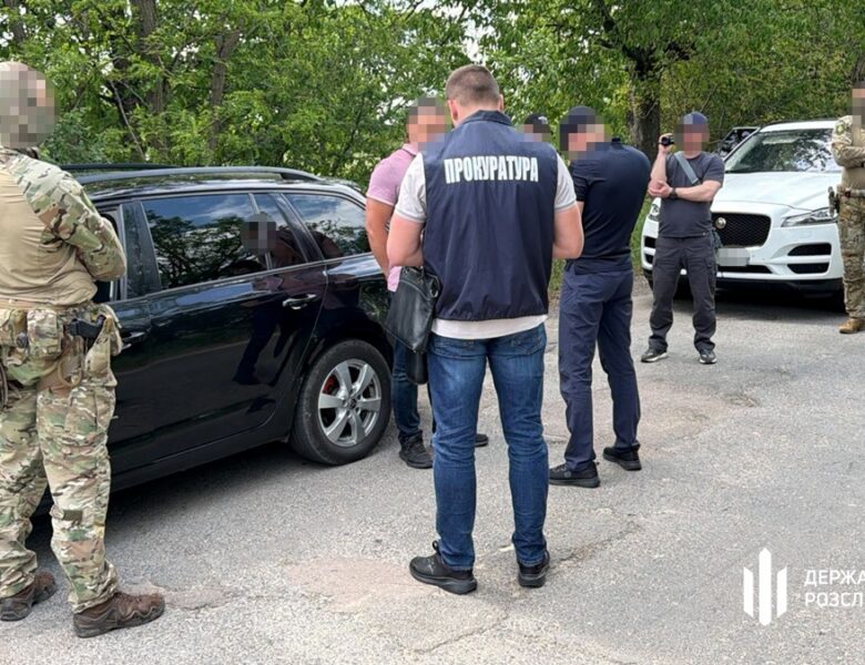 На Закарпатті адвокат вимагав $9 тисяч за закриття справи СЗЧ