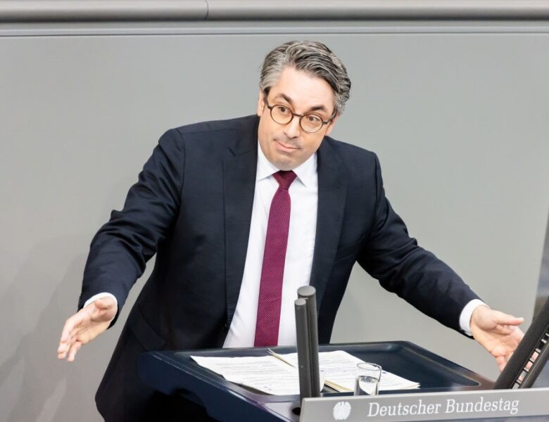 Німеччина заявила про остаточну відмову від російських енергоносіїв
