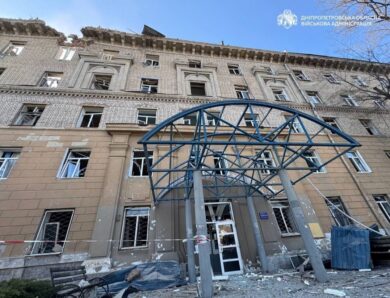 Обстріл Дніпра: кількість постраждалих зросла до восьми