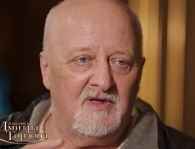 Окупанти розбили дім автора хіта Піду втоплюся у річці глибокій