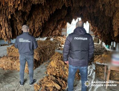Організаторам тютюнового підпілля в Одесі оголосили підозри
