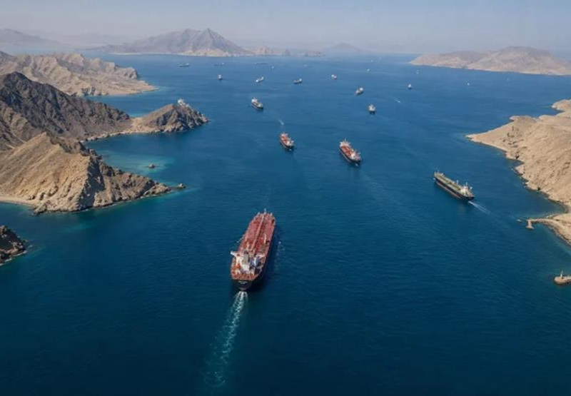 Ормузькі гойдалки: США та Іран по черзі вмикають &ldquo;задню&rdquo; за крок до миру