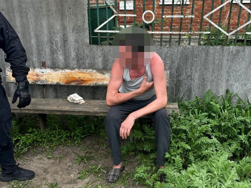 П&rsquo;яного посадовця Держгеокадастру затримали на хабарі