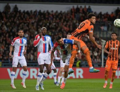 Перший поєдинок із Крістал Пелес Шахтар програв