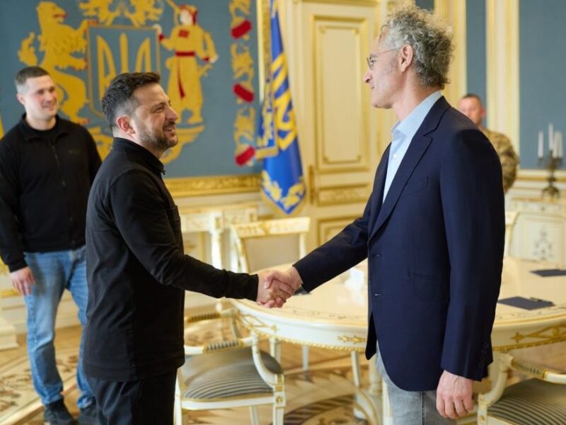 Президент зустрівся з керівником компанії Palantir