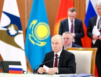 Путін і лідери ЄАЕС вимагають референдум у Вірменії