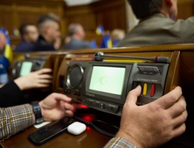 Рада схвалила рекордне збільшення витрат на армію