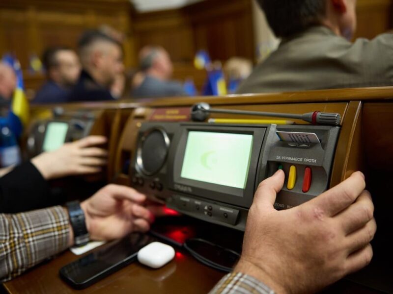 Рада схвалила рекордне збільшення витрат на армію