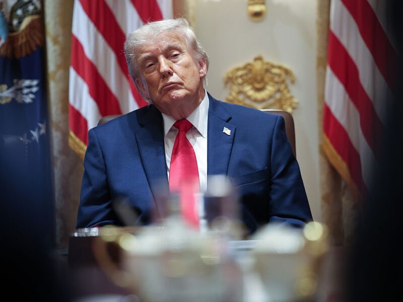 Рейтинг Трампа впав до рекордного мінімуму