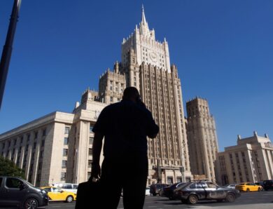 РФ планує подати до суду на країни Балтії за “утиски росіян”