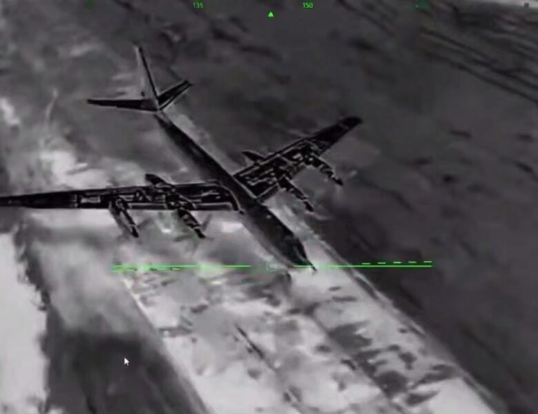 СБС знищили Іскандер і два Ту-142 у Таганрозі