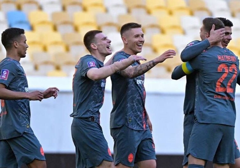 Шахтар закріплює чемпіонський успіх у переривчастому матчі з Оболонню