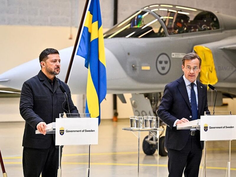 Швеція подарує Україні 16 винищувачів Gripen
