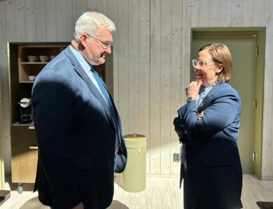 Сибіга прибув з візитом до Швеції