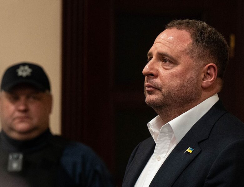 Суд над Єрмаком можуть використати в гібридній війні – посол ЄС